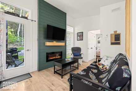 Cottage Rental - Chaudière-Appalaches - Chalet Petit Ébène - photos